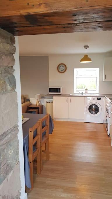 Cosy 2 Bedroom Croft Cottage With Beautiful Views North Kessock Exterior photo